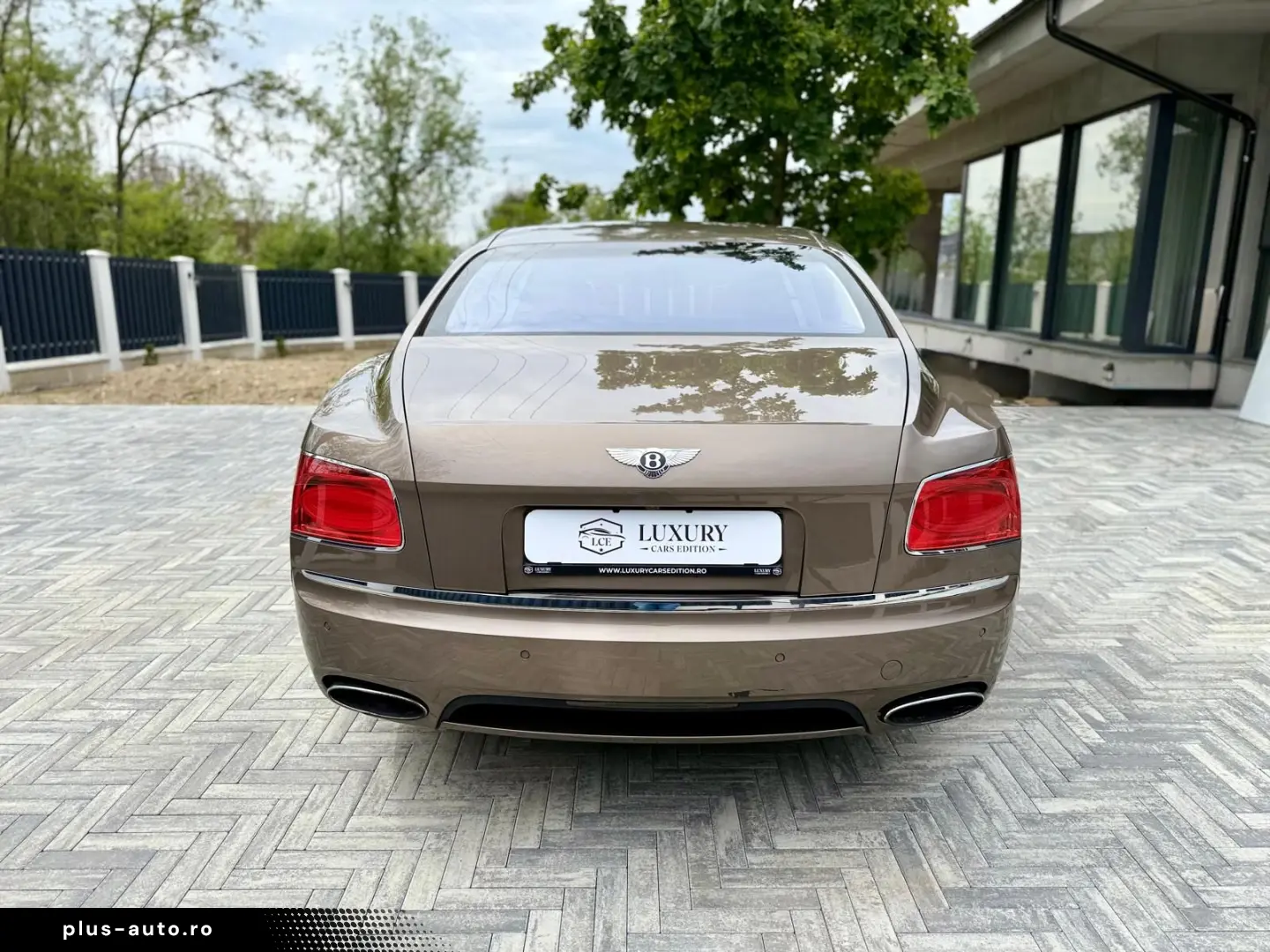 Bentley Flying- Spur 6.0 W12