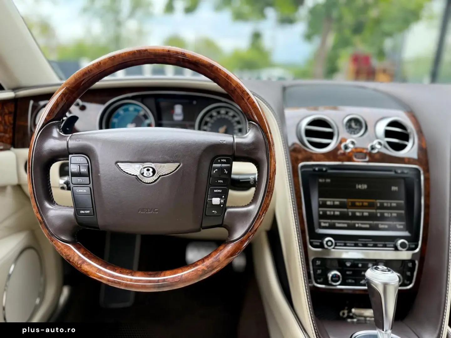 Bentley Flying- Spur 6.0 W12