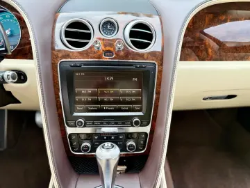 Bentley Flying- Spur 6.0 W12