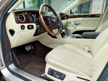 Bentley Flying- Spur 6.0 W12