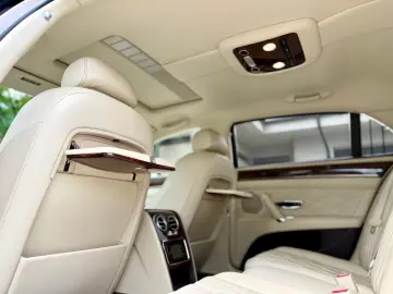 Bentley Flying- Spur 6.0 W12