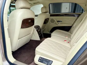 Bentley Flying- Spur 6.0 W12