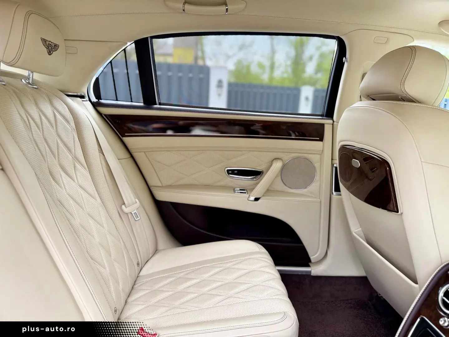 Bentley Flying- Spur 6.0 W12