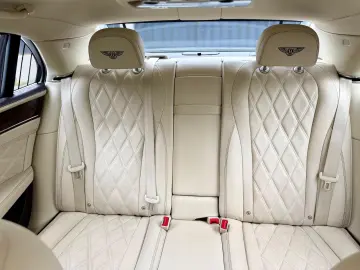 Bentley Flying- Spur 6.0 W12