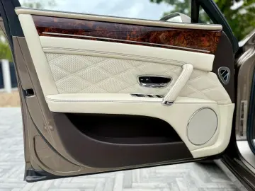 Bentley Flying- Spur 6.0 W12