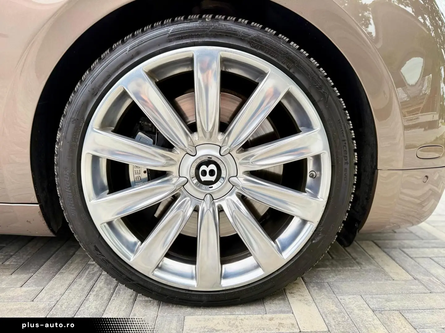 Bentley Flying- Spur 6.0 W12