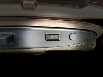 Bentley Flying- Spur 6.0 W12