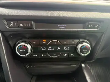 Mazda 3 G120 6MT Attraction