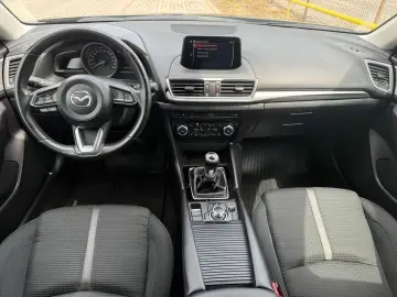 Mazda 3 G120 6MT Attraction