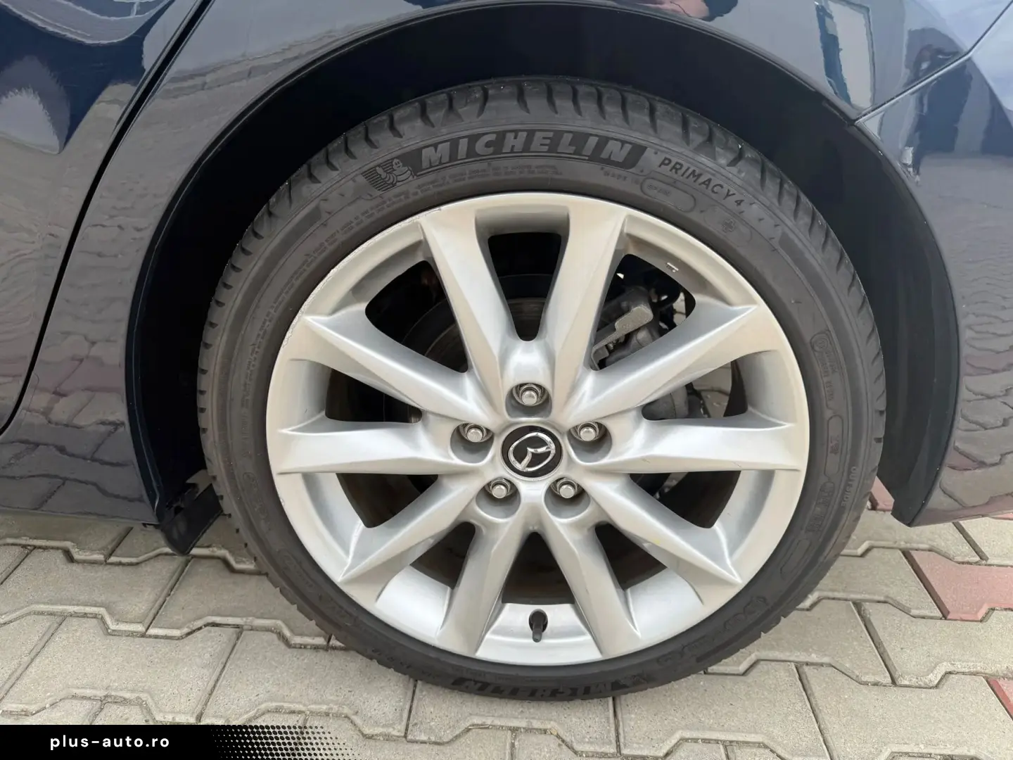 Mazda 3 G120 6MT Attraction