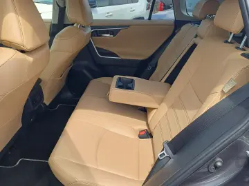 Toyota Rav-4