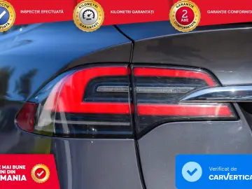 Tesla T-Model-X