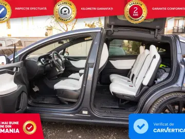 Tesla T-Model-X