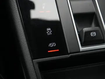 PORSCHE Macan S NAVI KAM SHZ SPORTABGASANLAGE