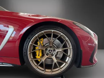MERCEDES-BENZ AMG GT 63 4M  Burmester 3D Aereo Lift