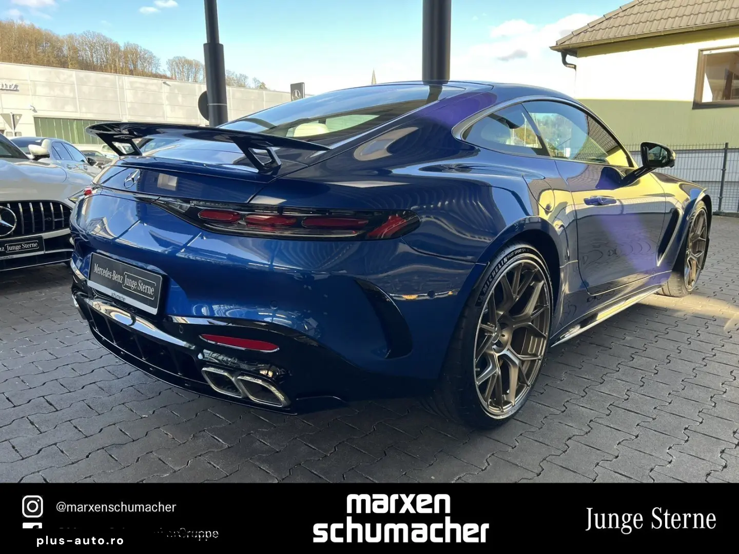 MERCEDES-BENZ AMG GT 63 4M  Aero kristallweiß Burm 360