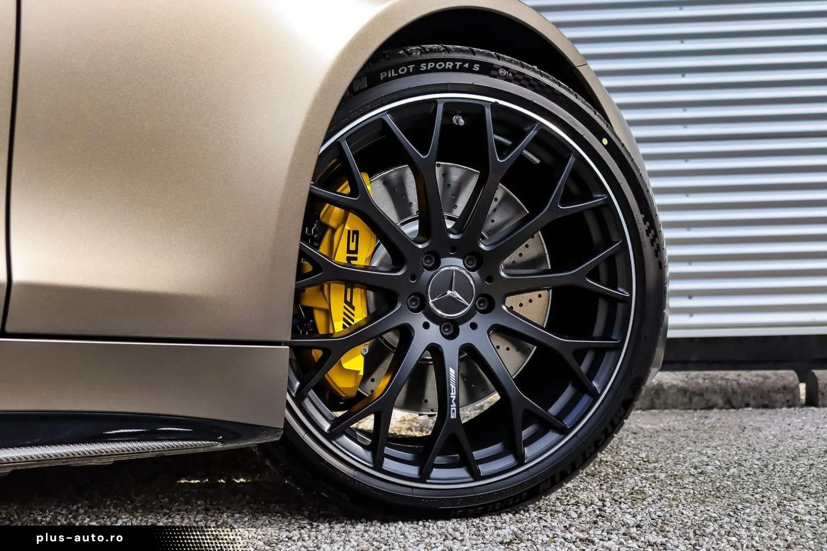 MERCEDES-BENZ SL 63 AMG SL 4MATIC  Premium Plus