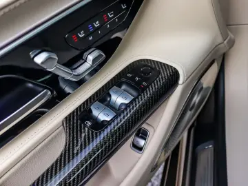 MERCEDES-BENZ SL 63 AMG SL 4MATIC  Premium Plus