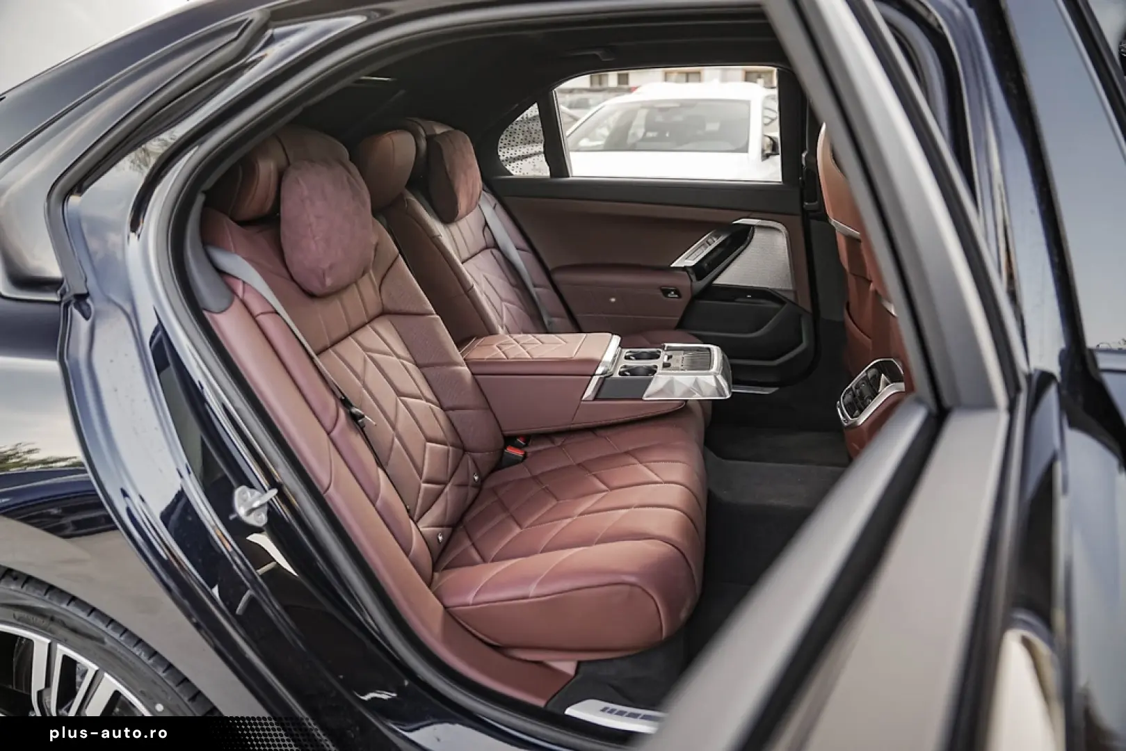 BMW Seria 7 750e xDrive AT PHEV