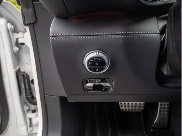 MERCEDES-BENZ SL 63 AMG 4M  Premium  Dyn  Magno