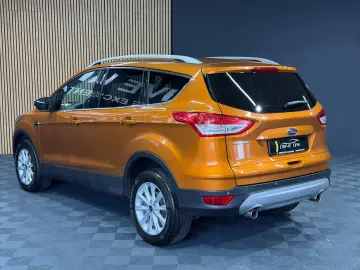 Ford Kuga 4×4 Aut. Titanium
