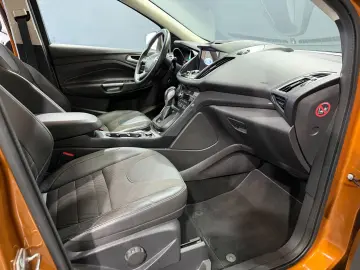 Ford Kuga 4×4 Aut. Titanium