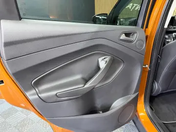Ford Kuga 4×4 Aut. Titanium