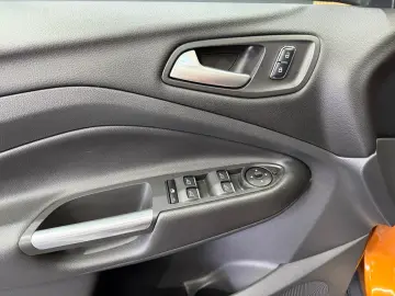 Ford Kuga 4×4 Aut. Titanium