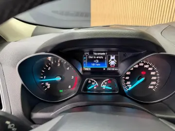 Ford Kuga 4×4 Aut. Titanium