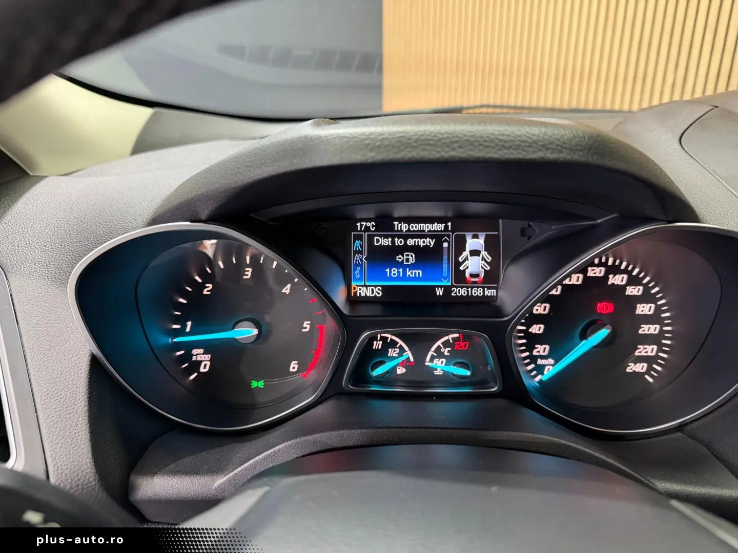 Ford Kuga 4×4 Aut. Titanium