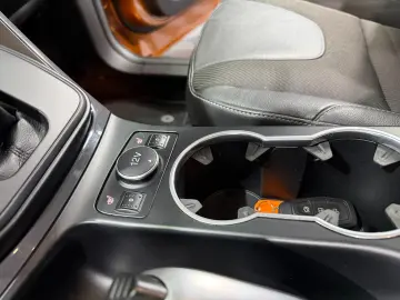 Ford Kuga 4×4 Aut. Titanium