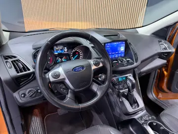 Ford Kuga 4×4 Aut. Titanium