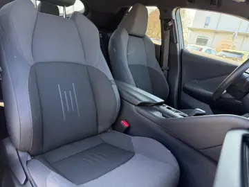 TOYOTA C-HR 2.0 Plug-in-Hybrid Team