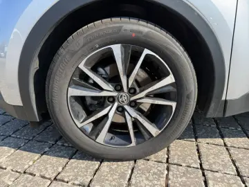 TOYOTA C-HR 2.0 Plug-in-Hybrid Team
