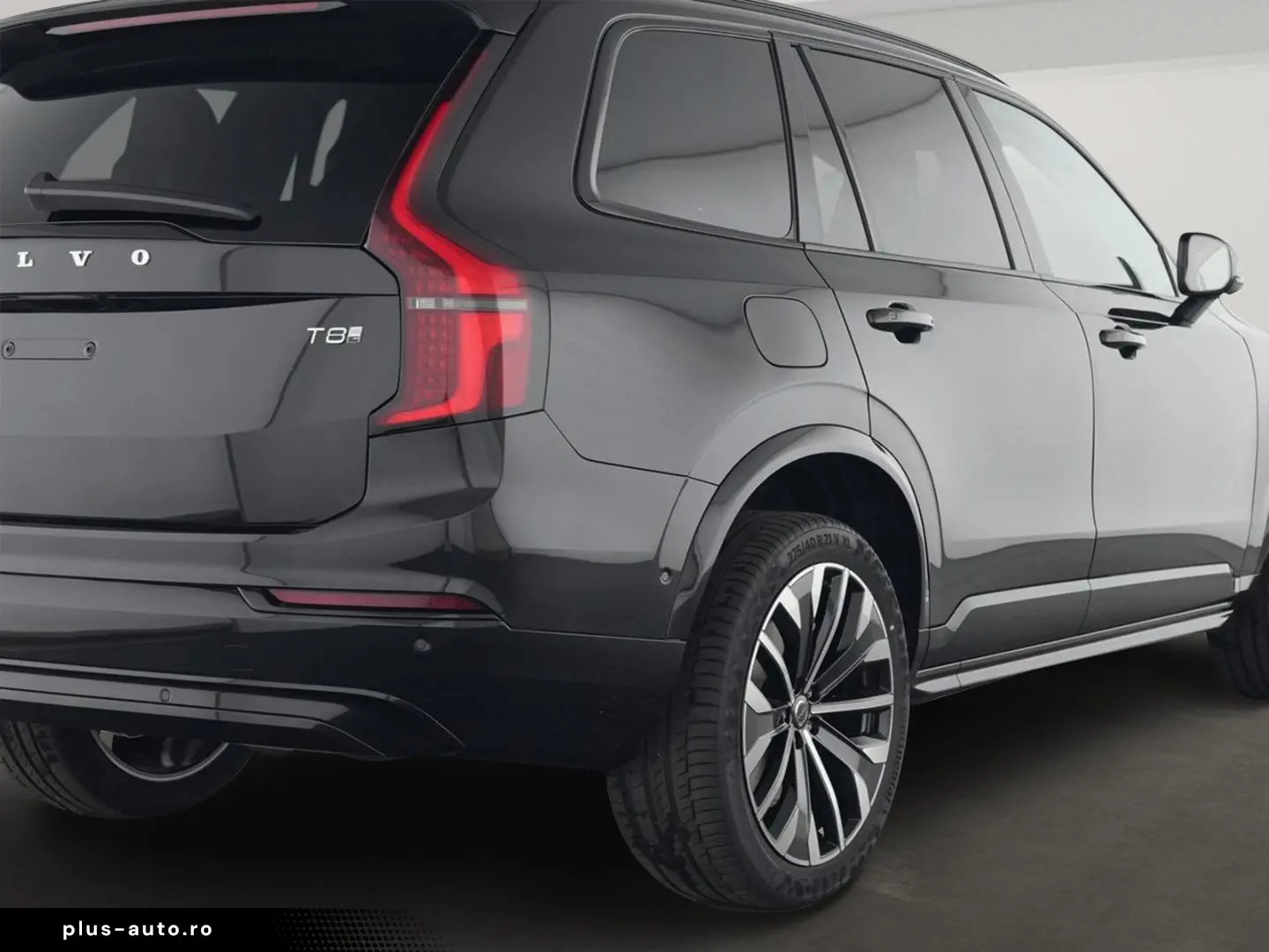 VOLVO XC90 T8 Plus Dark Plug-In Hybrid AWD 7-Sitzer El