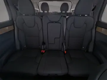 VOLVO XC90 T8 Plus Dark Plug-In Hybrid AWD 7-Sitzer El
