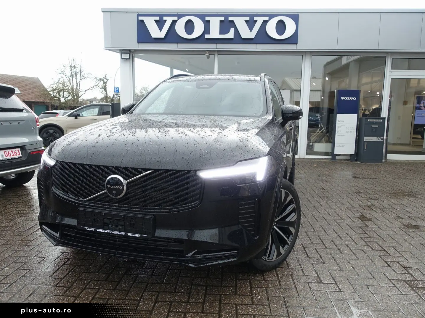 VOLVO XC90 Plus Dark T8 AWD FourC Pano AHK B&W 360