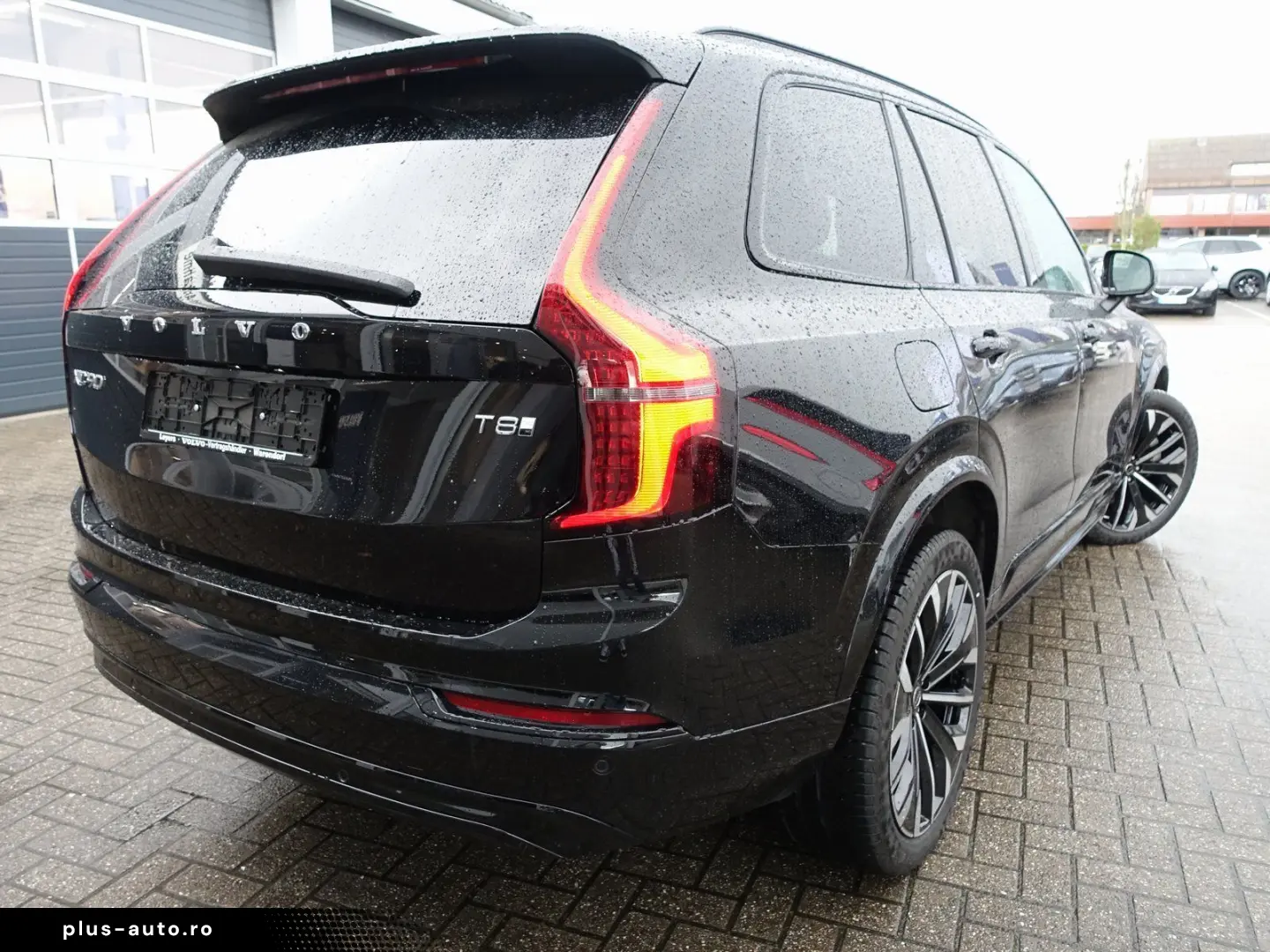 VOLVO XC90 Plus Dark T8 AWD FourC Pano AHK B&W 360