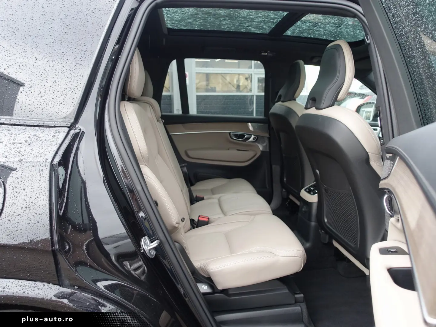 VOLVO XC90 Plus Dark T8 AWD FourC Pano AHK B&W 360