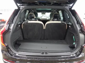 VOLVO XC90 Plus Dark T8 AWD FourC Pano AHK B&W 360