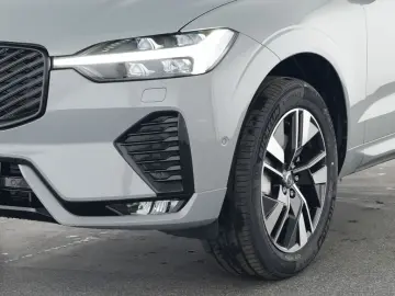 VOLVO XC60 FACELIFT Plus Dark AWD HUD Digitales Cockpi