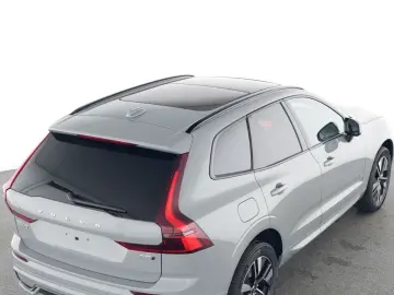 VOLVO XC60 FACELIFT Plus Dark AWD HUD Digitales Cockpi