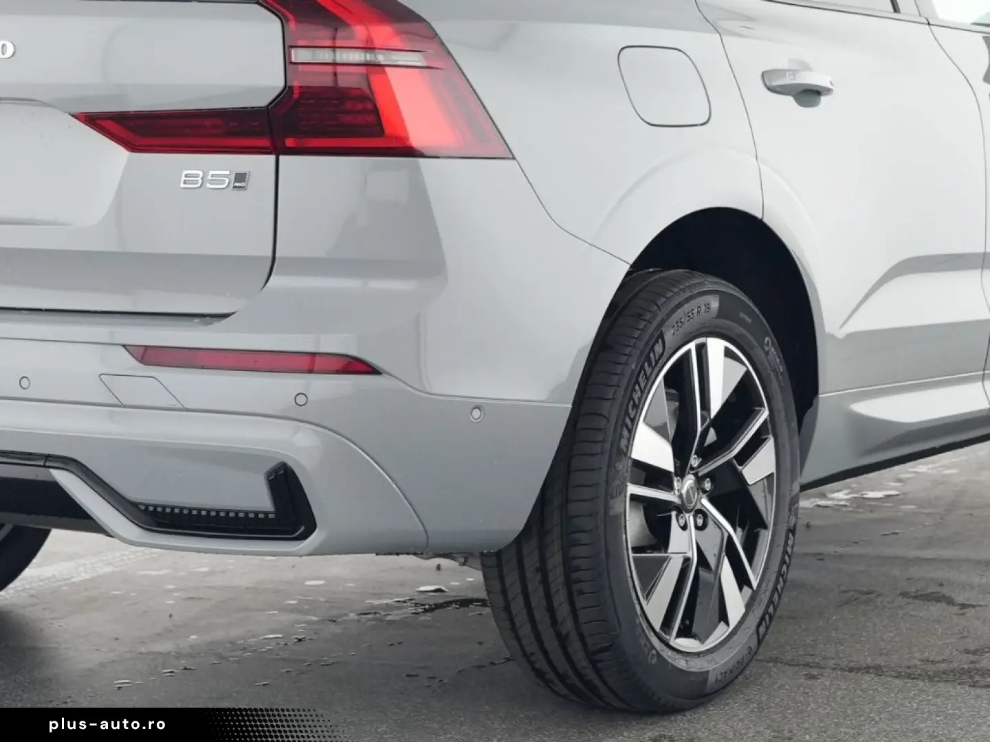VOLVO XC60 FACELIFT Plus Dark AWD HUD Digitales Cockpi