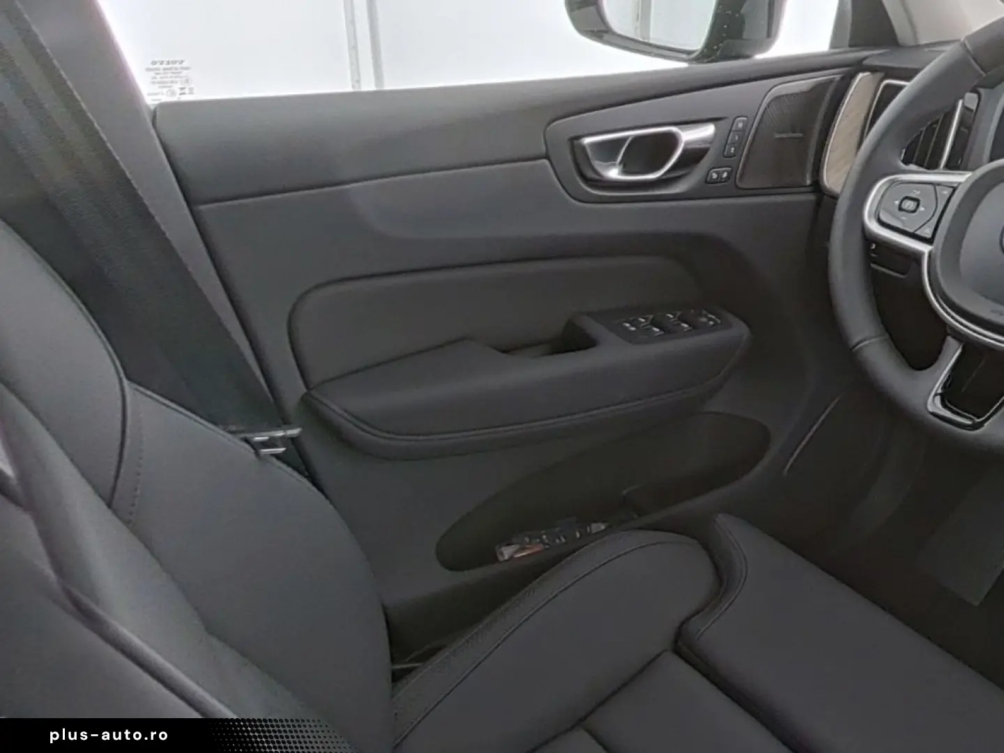 VOLVO XC60 FACELIFT Plus Dark AWD HUD Digitales Cockpi