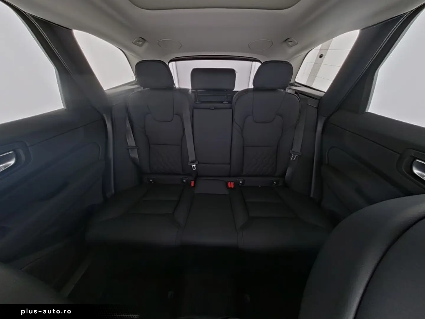 VOLVO XC60 FACELIFT Plus Dark AWD HUD Digitales Cockpi