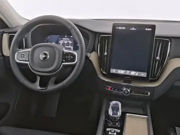 VOLVO XC60 FACELIFT Plus Dark AWD HUD Digitales Cockpi