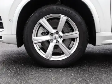 VOLVO XC90 Plus Bright Recharge Plug-In Hybrid AWD T8