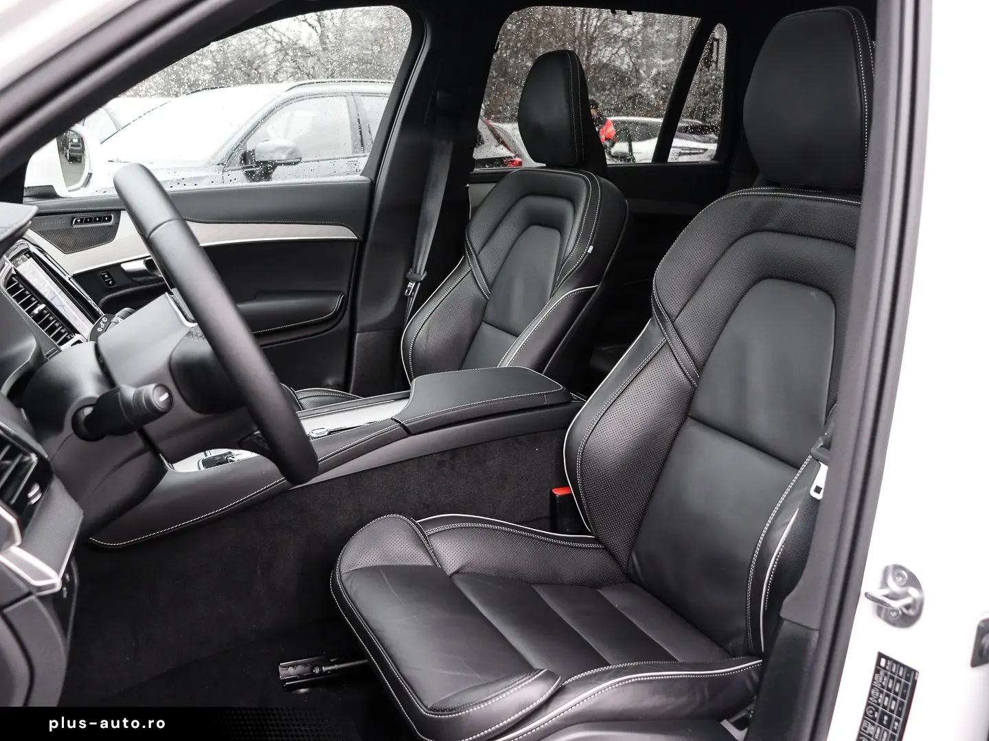 VOLVO XC90 Plus Bright Recharge Plug-In Hybrid AWD T8