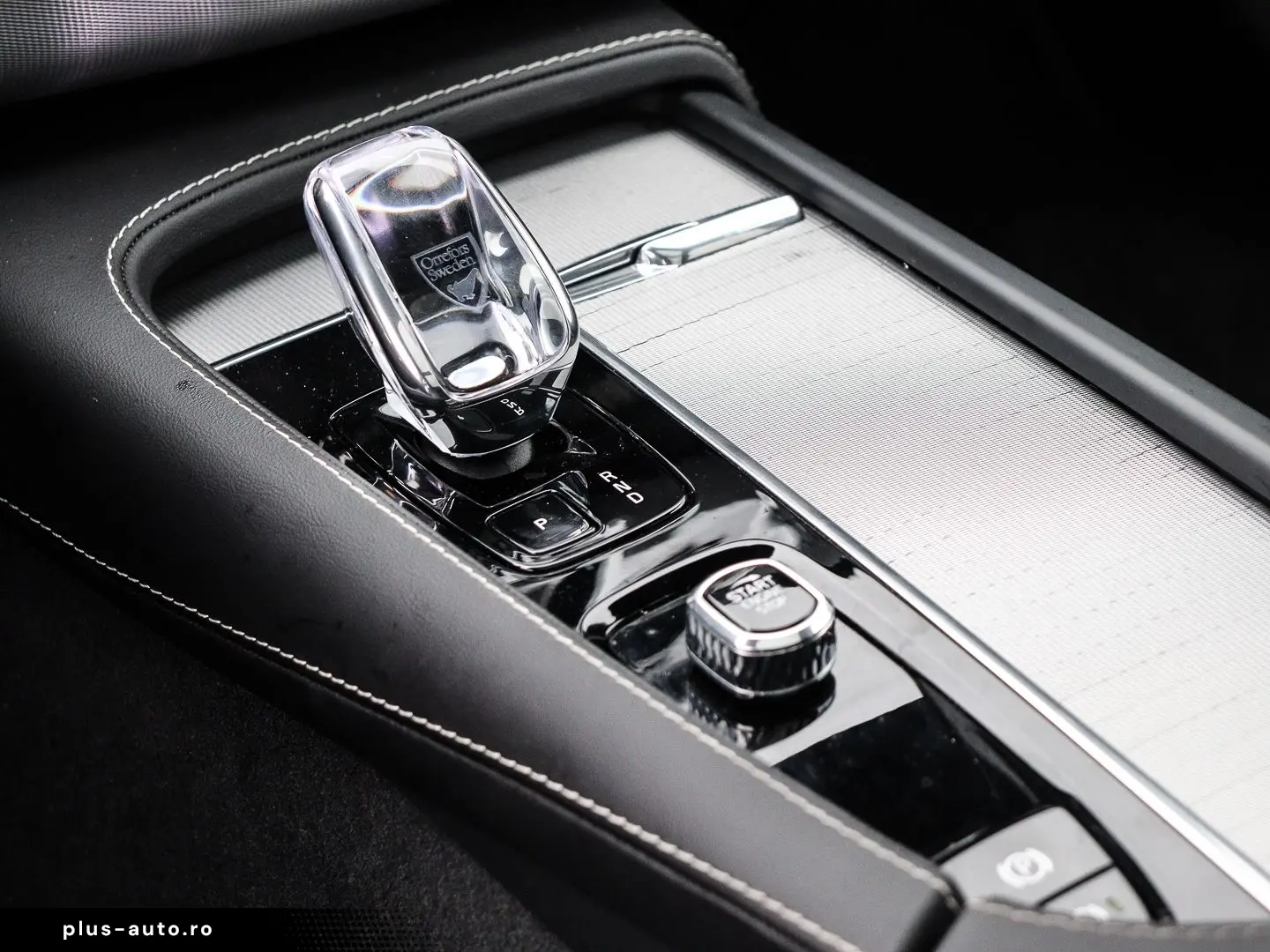 VOLVO XC90 Plus Bright Recharge Plug-In Hybrid AWD T8