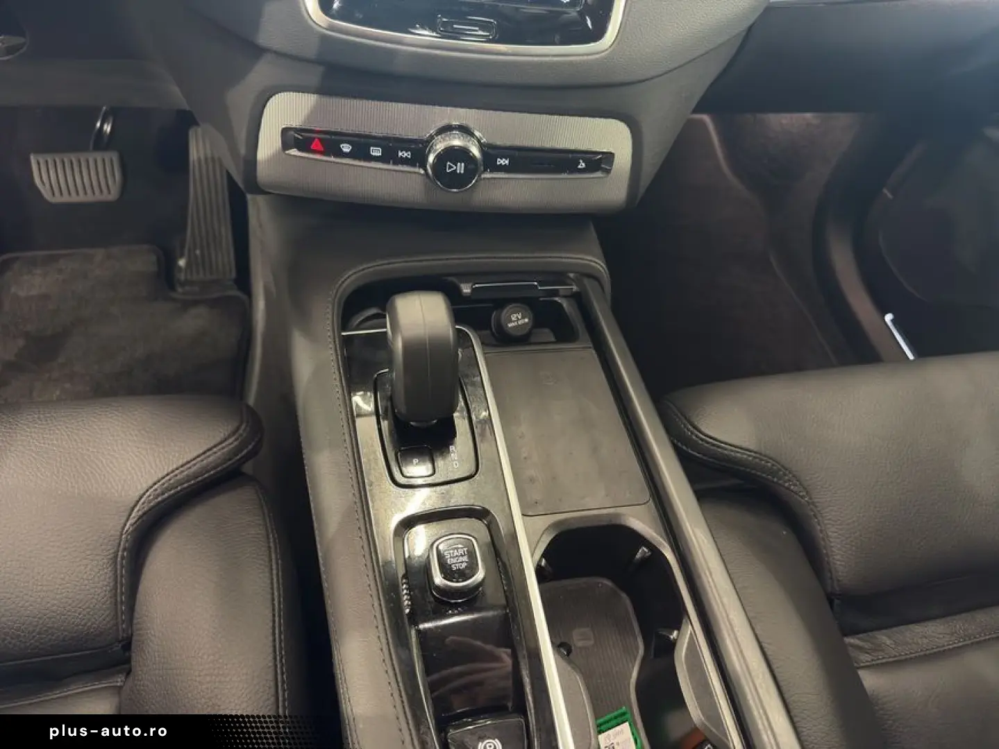 VOLVO XC90 T8 AWD Plug-in Hybrid Plus-Bright HeadUpDis